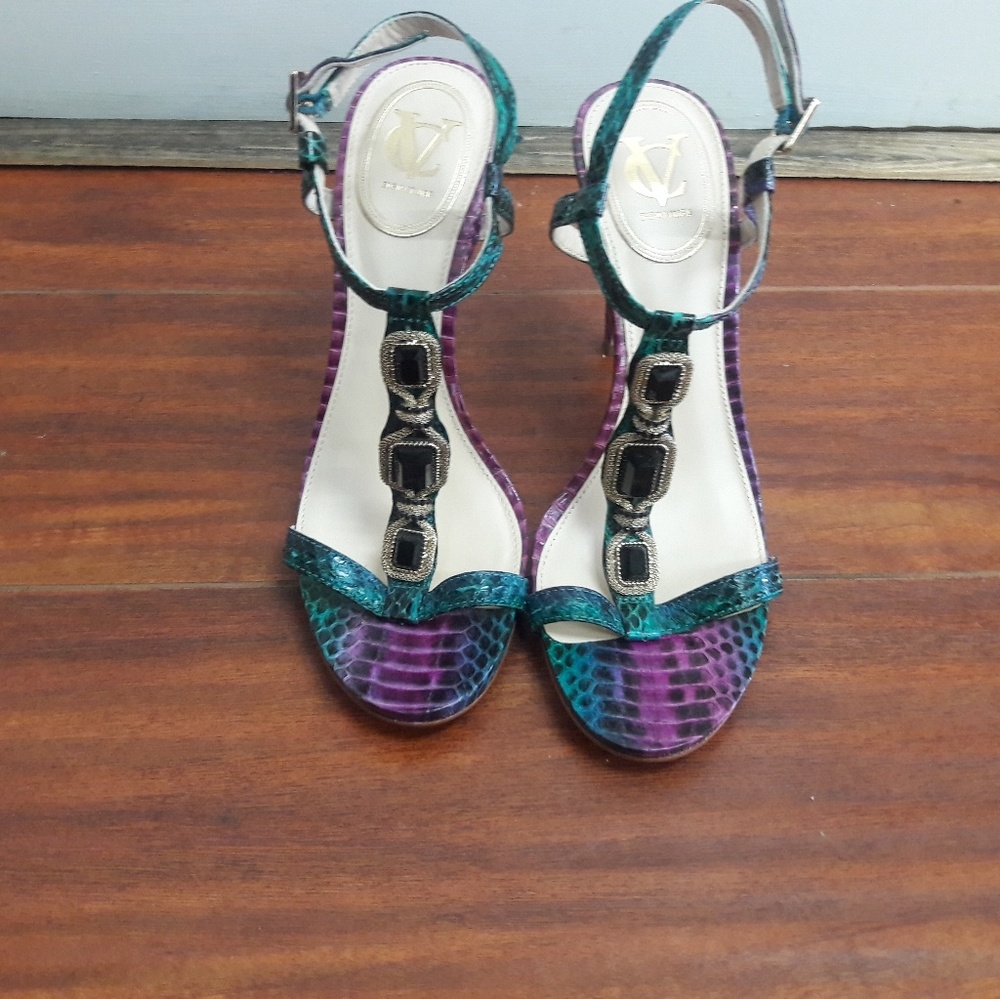 Vince Camuto leather heels - Picture 6 of 7